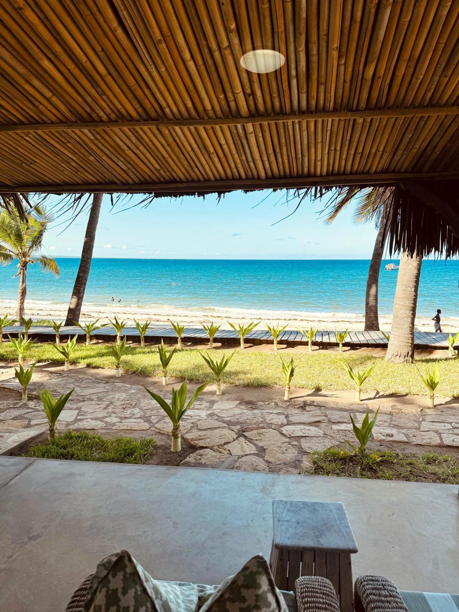Hotel The Nautilus Pemba Esterno foto